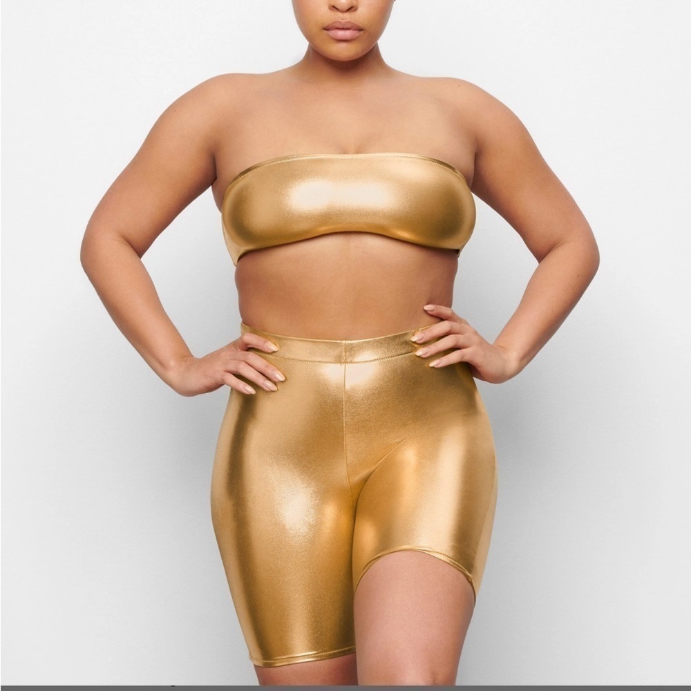 SKIMS Swim Metallic Mid waist Short in Gold Size XXS SKU:32R